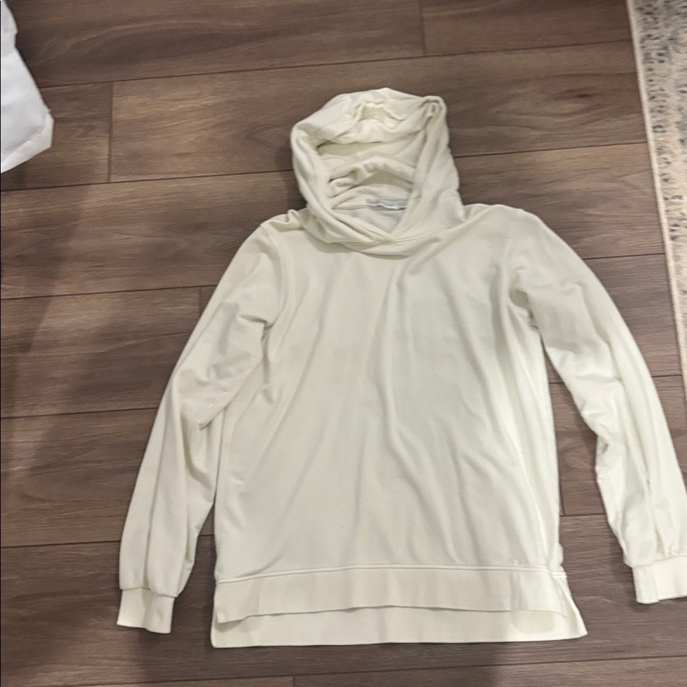 Peter Millar Women’s Pullover Small - image 2